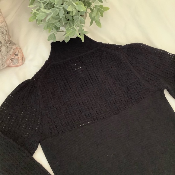 🖤La Vie Pointelle Wool & Cotton Turtleneck Sweater - Picture 10 of 13